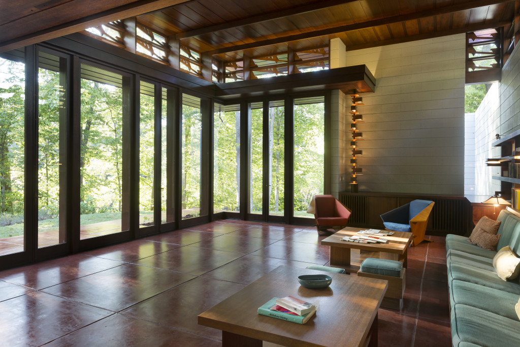 Living space Bachman-Wilson House designed by Frank Lloyd Wright  Courtesy Crystal Bridges Museum of American Art, Bentonville, Arkansas;  Photos by Nancy Nolan Photography