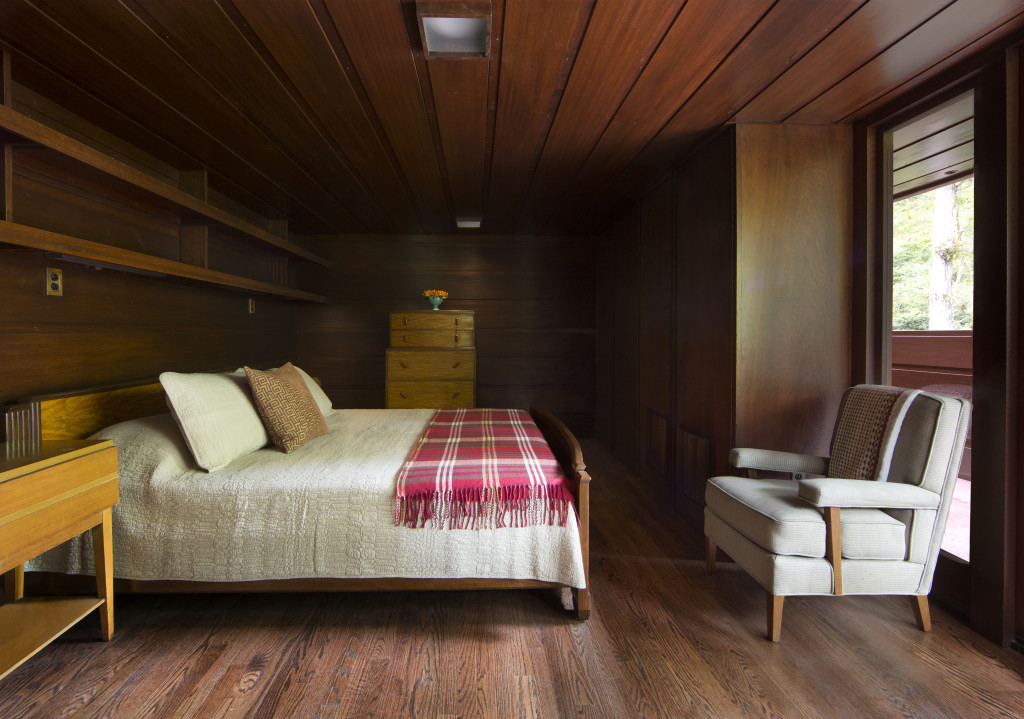 Master Bedroom Bachman-Wilson House designed by Frank Lloyd Wright  Courtesy Crystal Bridges Museum of American Art, Bentonville, Arkansas;  Photos by Nancy Nolan Photography
