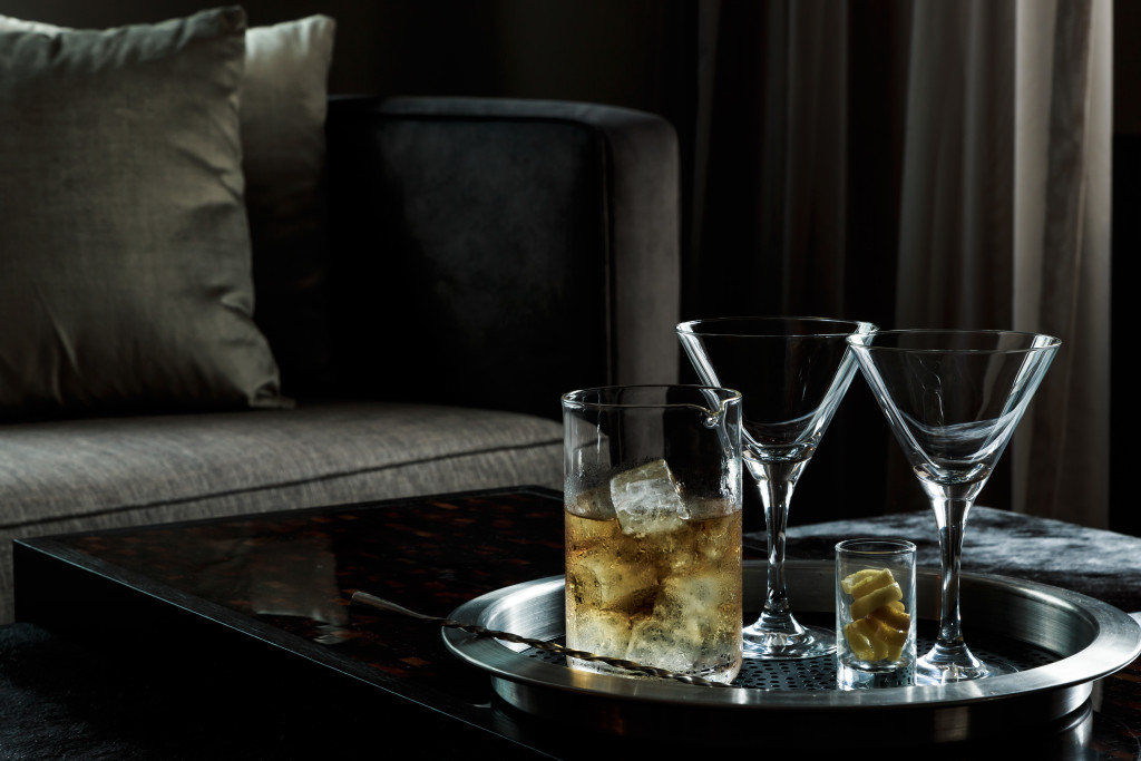 Knick-Suite-Martini-Detail-Oct2015.