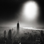 Klein Atomic Bomb Sky from Peter Fetterman. A romantic, yet gloomy scenery of the Big Apple. The perfect moody mood for a cold winter night?