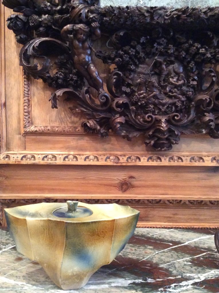 Intersections between  Classical Elements, and Contemporary Asian art