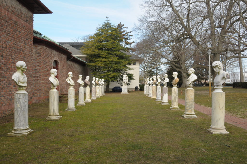 The South Hampton Art Museum