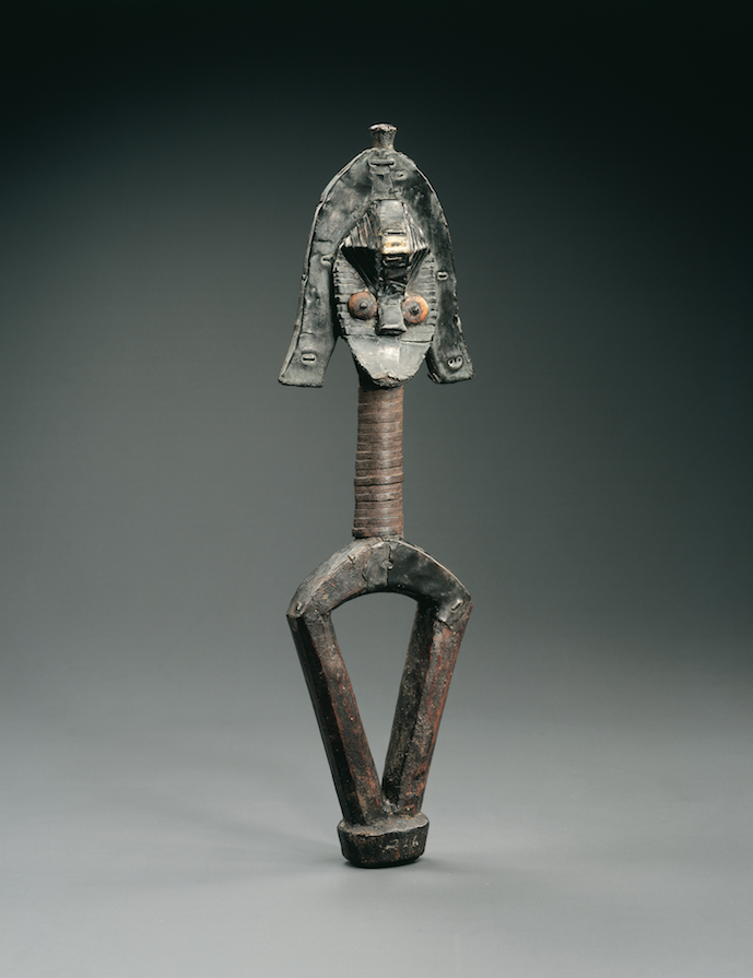 Bakota, Shake people
Wood, copper, brass and bone