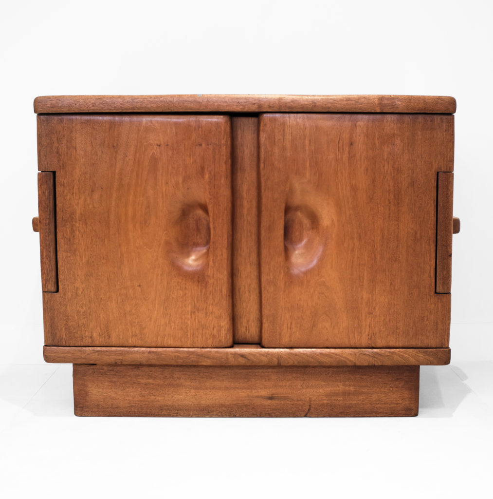 Alexandre Noll (Reims 1890-1970 Fontenay-aux-Roses)
Mahogany